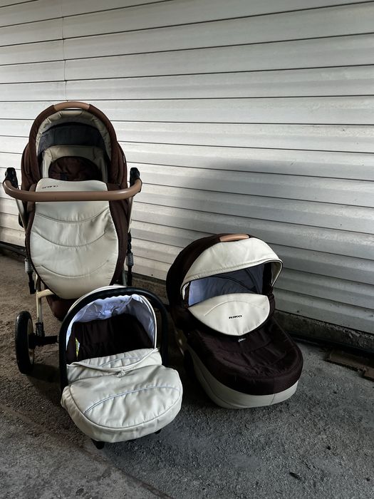 Продам коляску 3 в 1