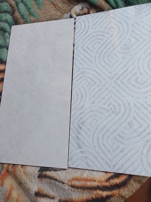 Продам плитку для стен