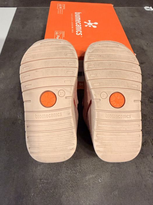 Pantofi Biomecanics copii, mărimea 21 – stare foarte bună