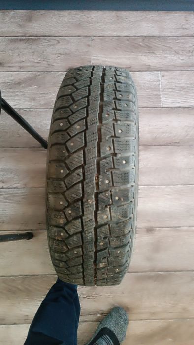 Шины 175 / 65 R14 зима без шипов