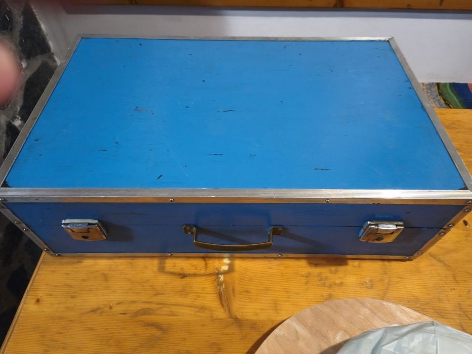 Продавам старинен хартониум