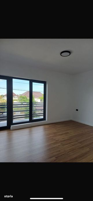 Vila cu 4 camere, Navodari