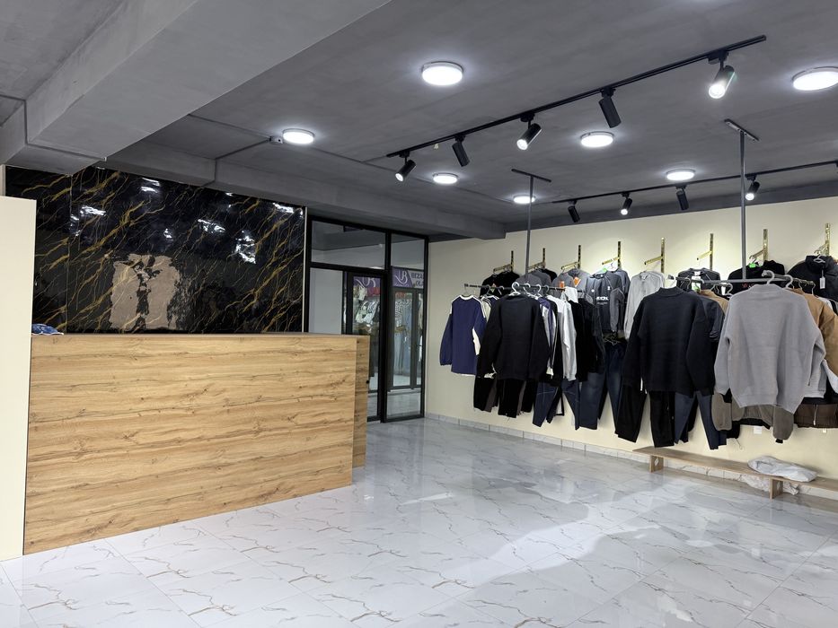 Kiyim dokoni tayor biznez sotiladi