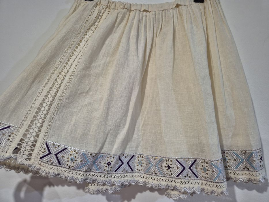 Poale traditionale vechi 100 de ani