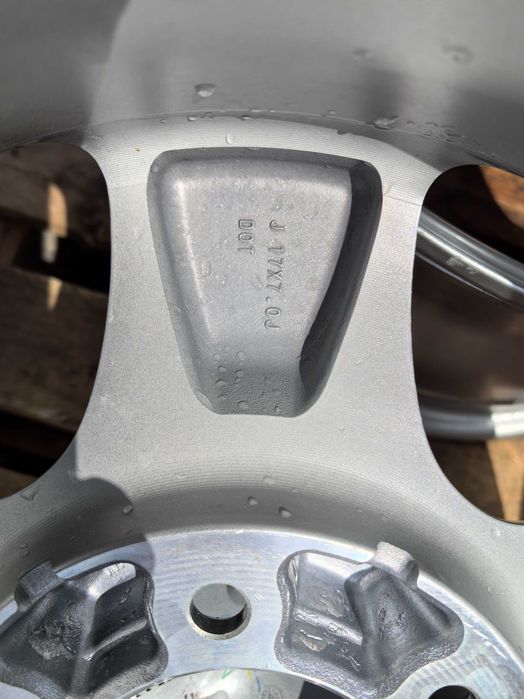 17 цола 6 х 139,7 мм Исузу - ОРИГИНАЛ /Тойота / Грейт Уол и други