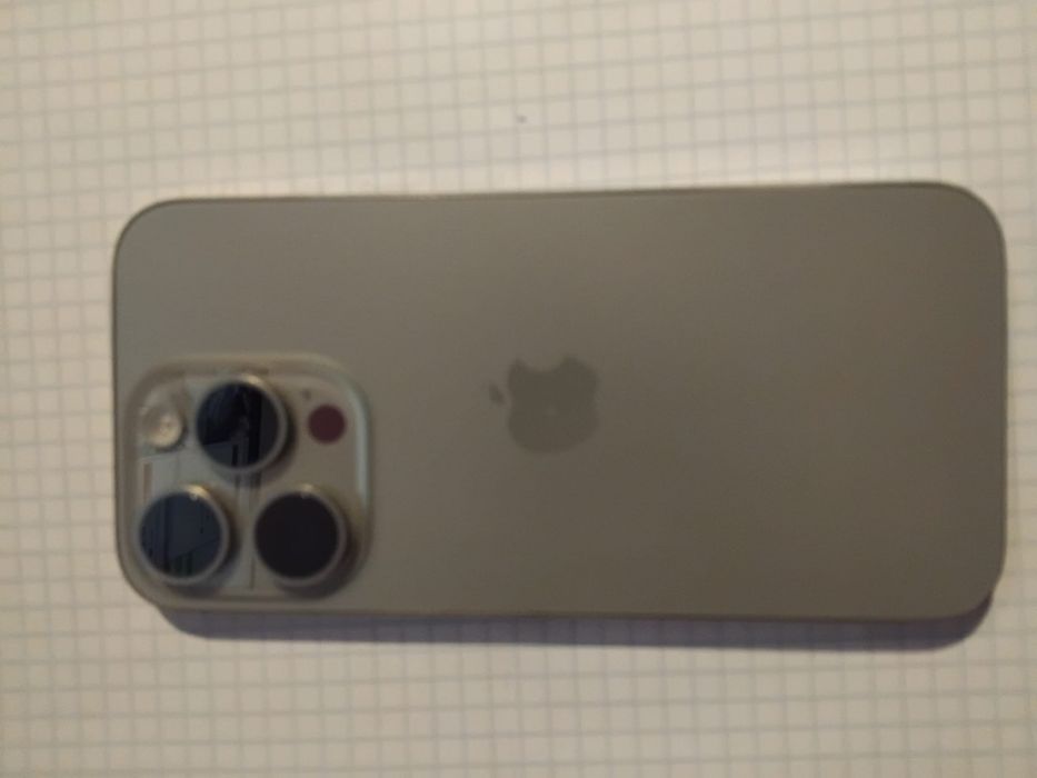 Iphone 15 PRO 256 MB , natural titaniim, baterie 88%