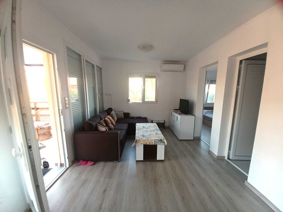 Продава Бизнес парцел 1000м2 с къща 50м2 до морето Неа Кердилия,Гърция