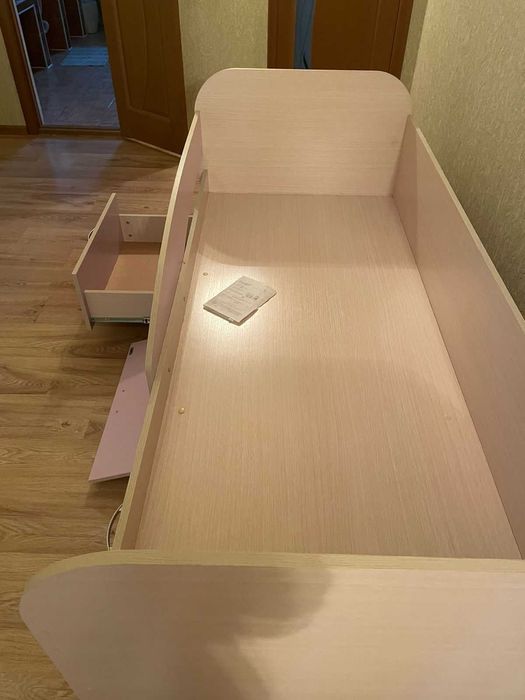 детская кровать с Матрасом