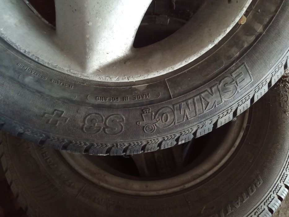 Продам колеса с дисками