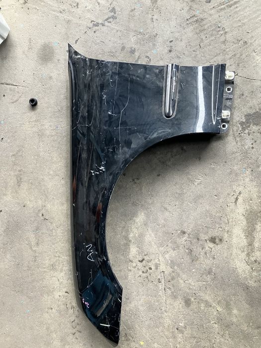 Mercedes-Benz w203 крыло