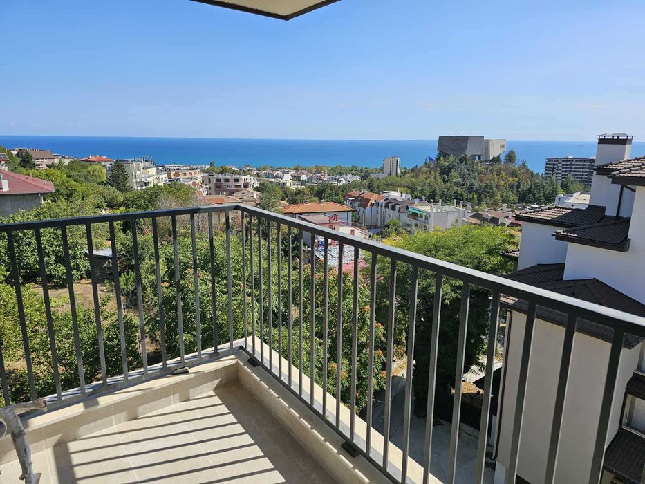 Продава се Тристаен апартамент в Варна, Бриз - 107 кв.м за 1335 €/кв.м - Снимка #5