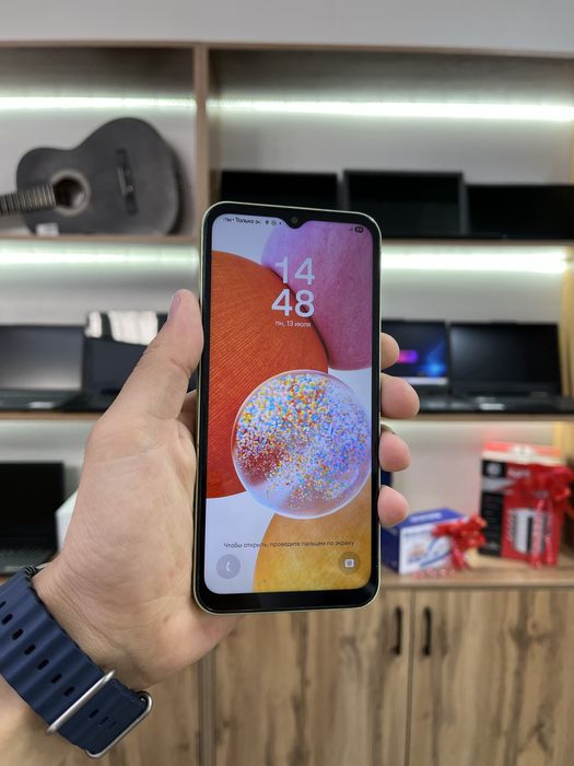 Телефон Samsung Galaxy A14