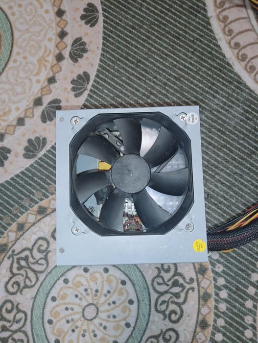 Захранване за компютър 450w на HIPRO