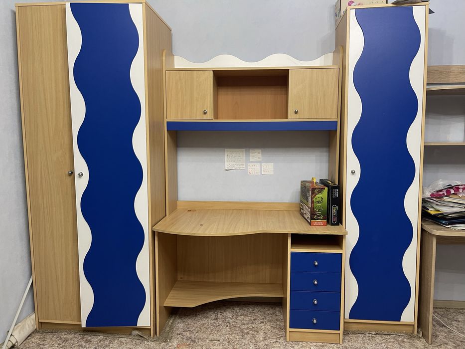 Детская стенка с письменным компьютерным  столом