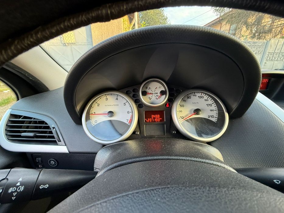 Peugeot 207 Facelift 2010 GPL