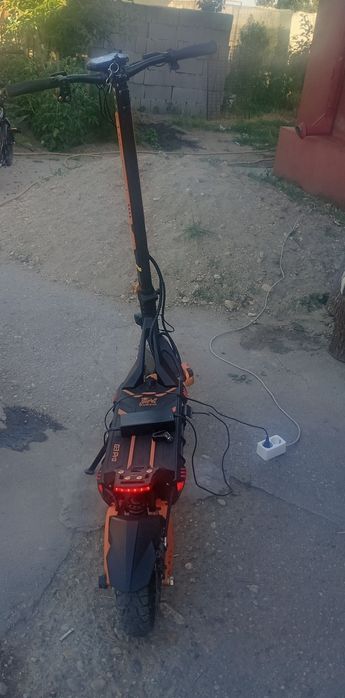 Vând trotinete electrică G3Pro