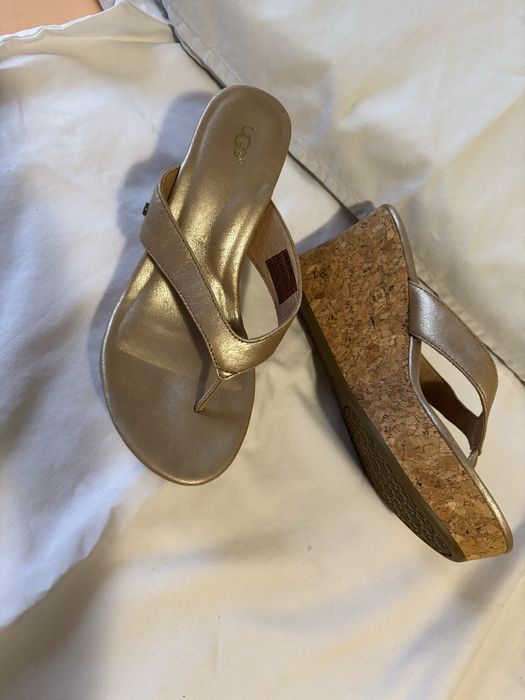 Papuci ugg LV curele din piele brau