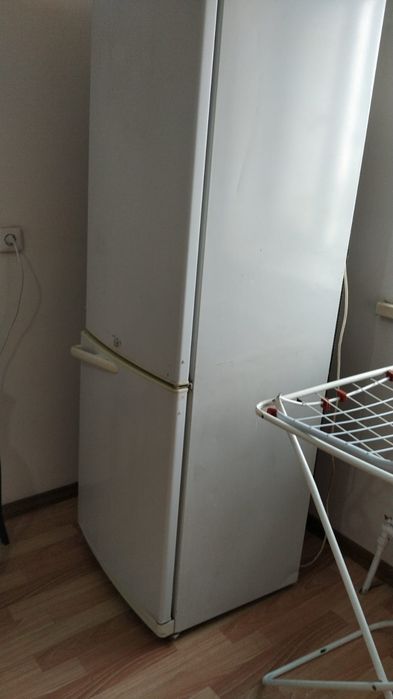 Продам холодильник бу