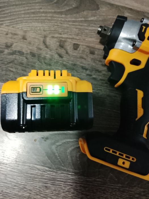 Baterie de 7 ah  pentru unelte dewalt