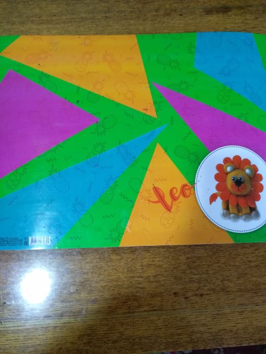 Продам пластиковую доску для лепки