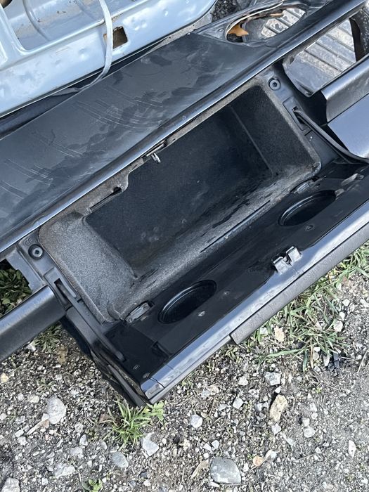 Передняя панель mercedes 124.