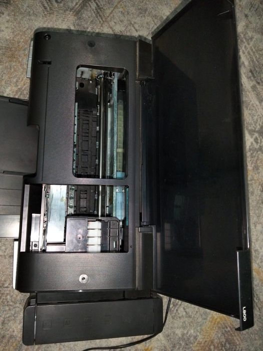 Продам принтер L 800