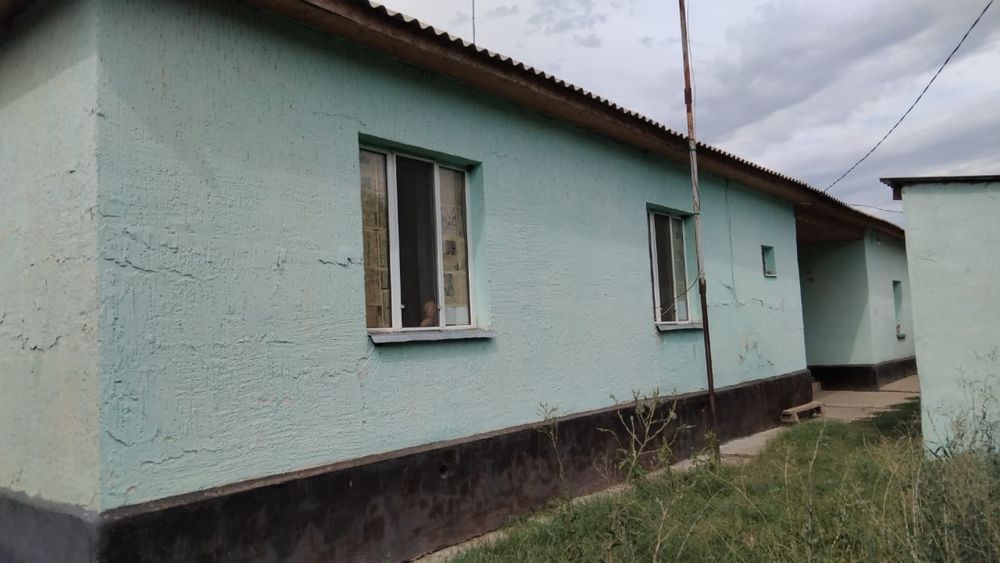 Үй сатылады, мал шаруашылығына қолайлы
