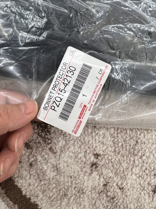 Продается полики оригинал на Тойота