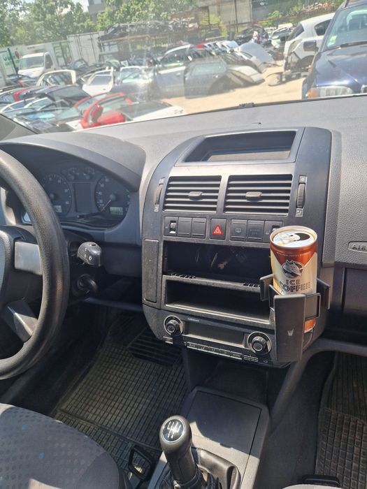 Фолксваген Поло 1.2i 12v (на части)