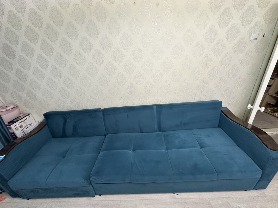 Продам б/у диван 3м за разумный торг