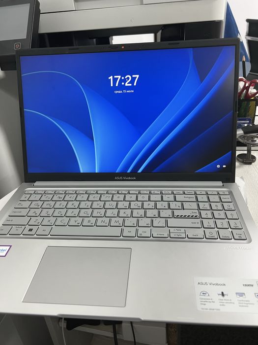 ASUS Vivobook 2025 новый