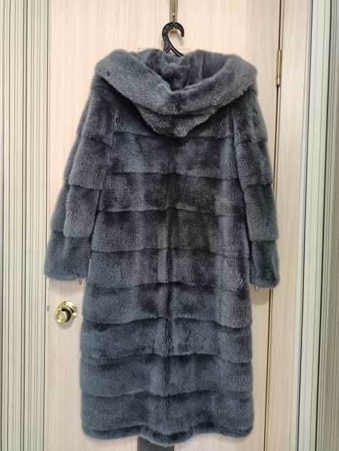 Шуба норка с капюшоном 44