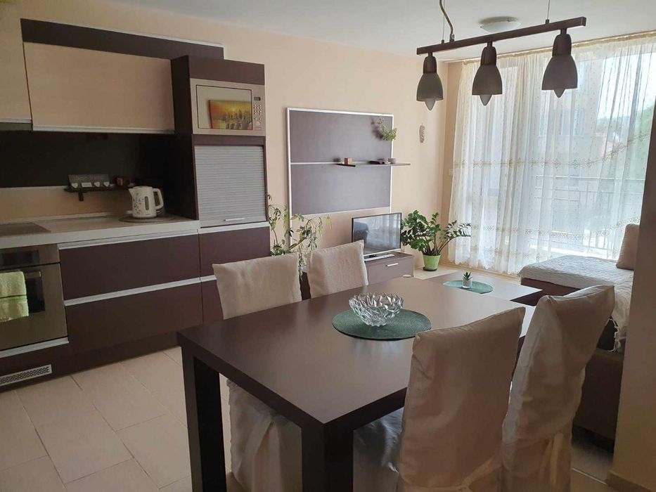 Двустаен апартамент в района на Окръжна болница!