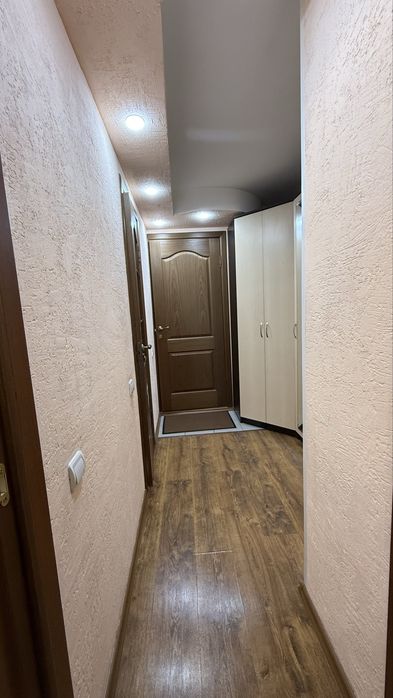 Сдам квартиру район маг. Уют