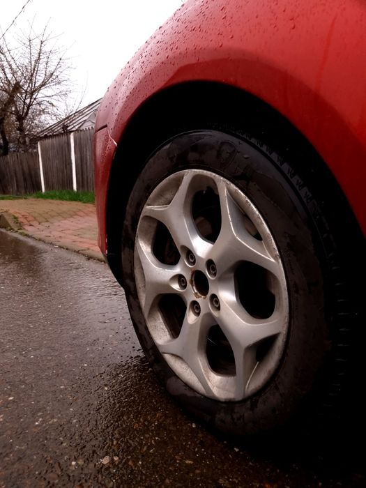 FORD Focus 2008 — imagine 5