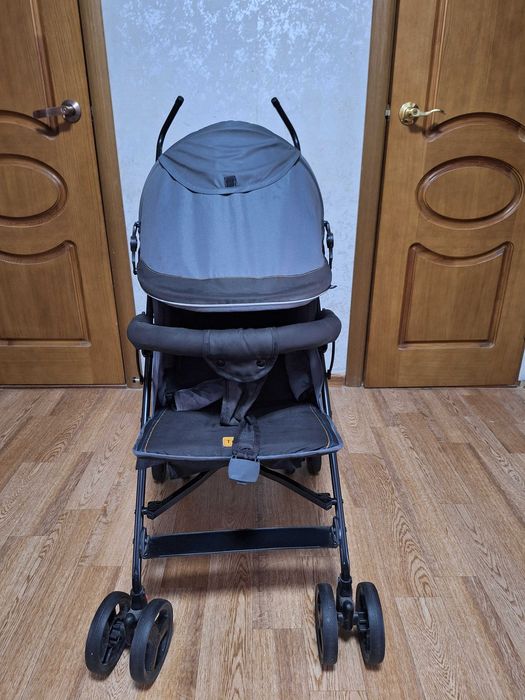 Продам Коляску трость фирма Tommy