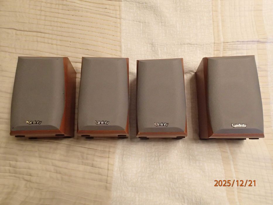 Doua perechi boxe (patru boxe) Infinity Primus HCS