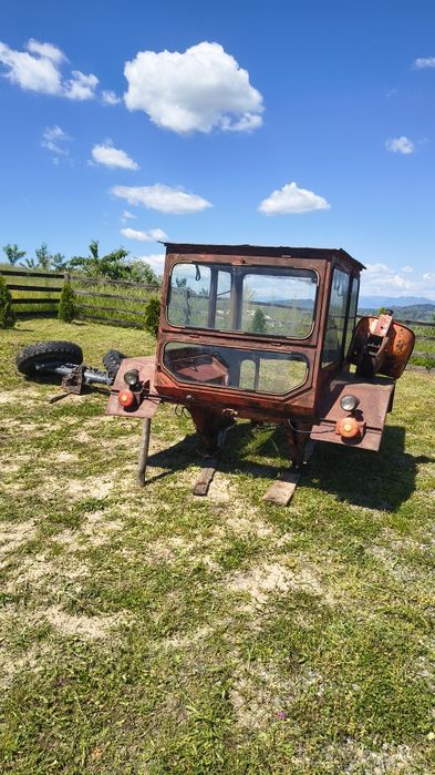 Cabină și axă față u 650