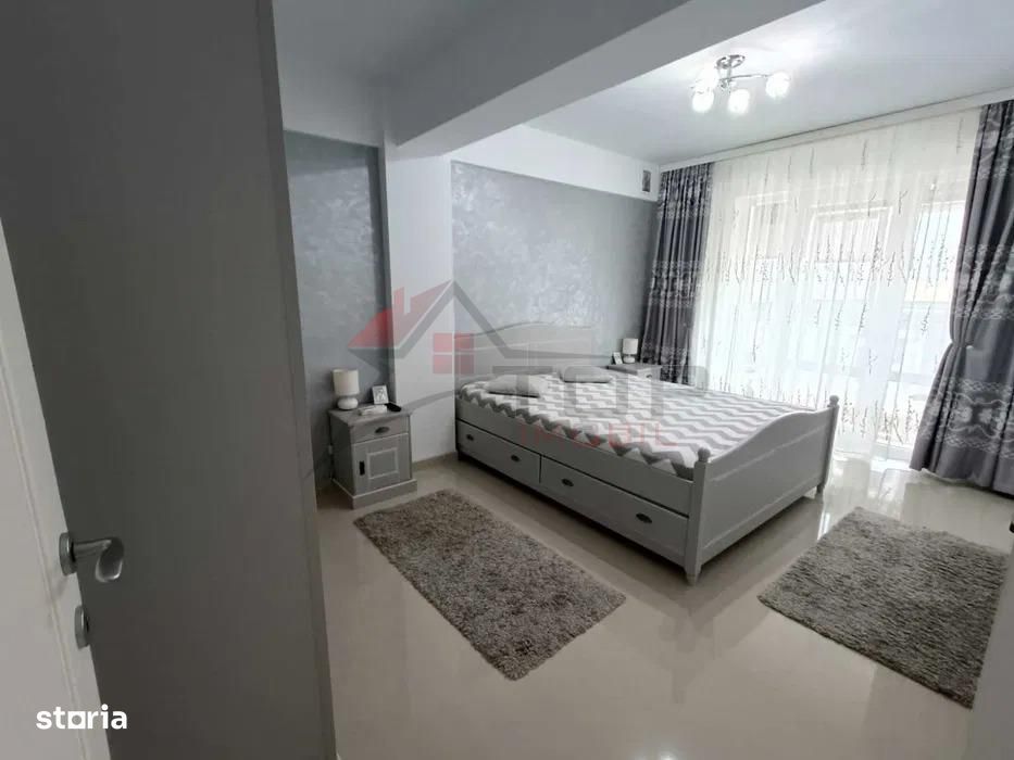 Apartament cu 2 camere decomandat, 2 locuri de parcare, boxa - Valea L