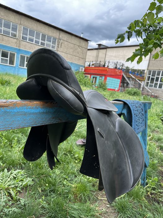 Продам седло спортивное