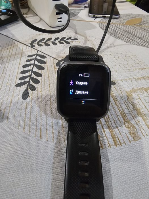 Часовник Garmin Venu Sq