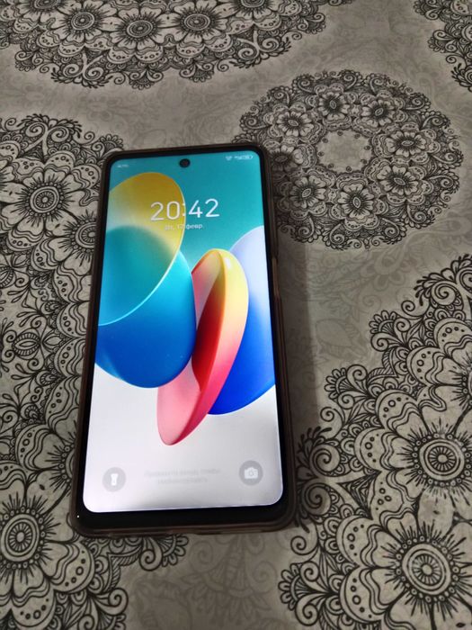 Продам телефон работает отлично