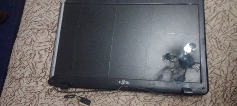 Экран для ноутбука