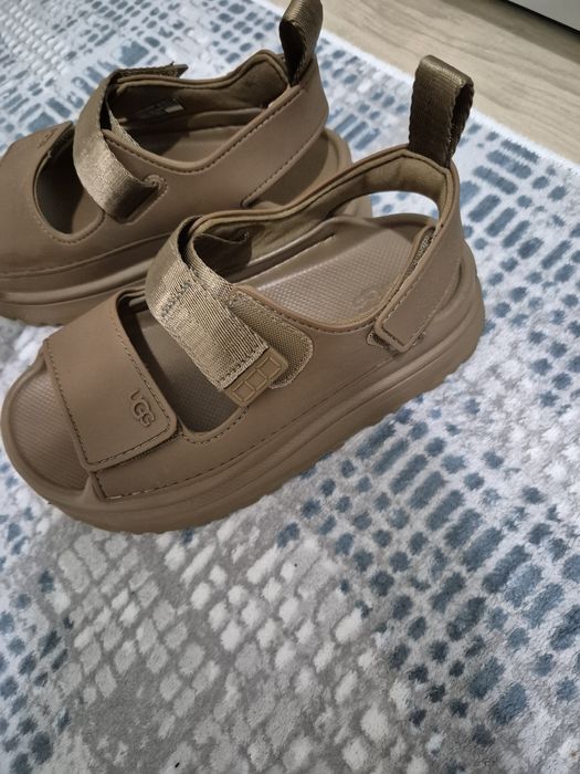 Ugg 36 номер        сандали