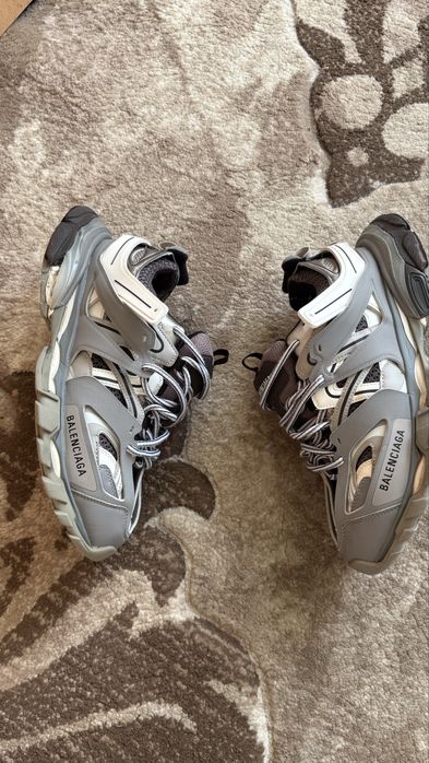 Balenciaga Track