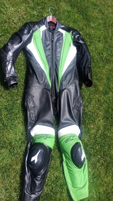 Vând costum  moto Alpinestars