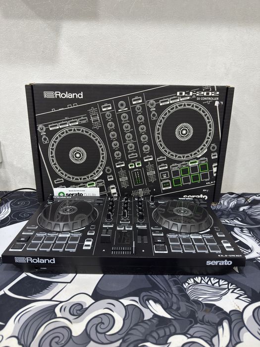 Продам DJ Контроллер Roland DJ-202