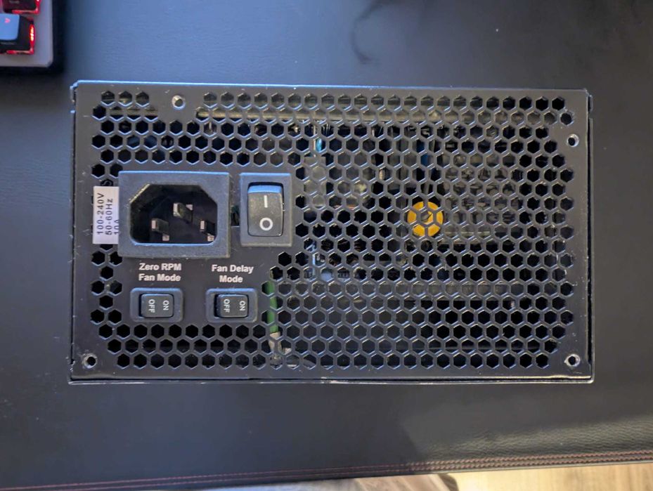 Vand sursa modulara 750W 80 PLUS Gold
