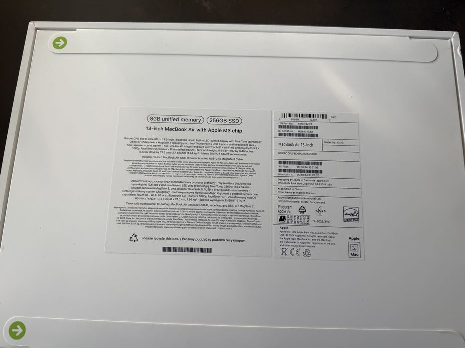 Apple MacBook Air M3 /8GB/ 256 GB/ SpG