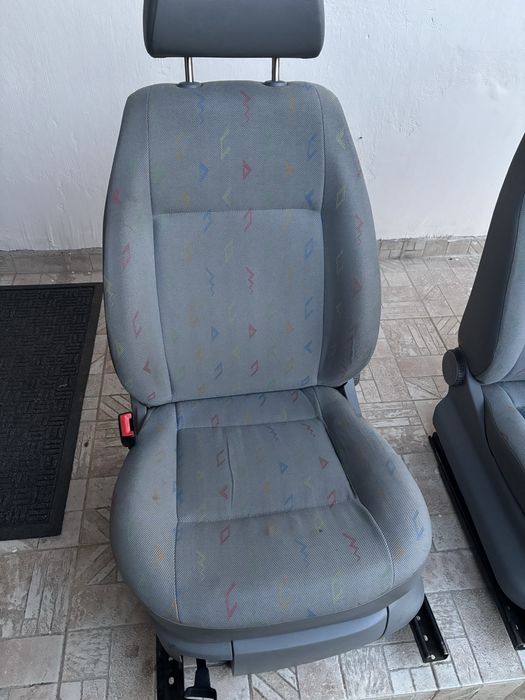 седалки за caddy